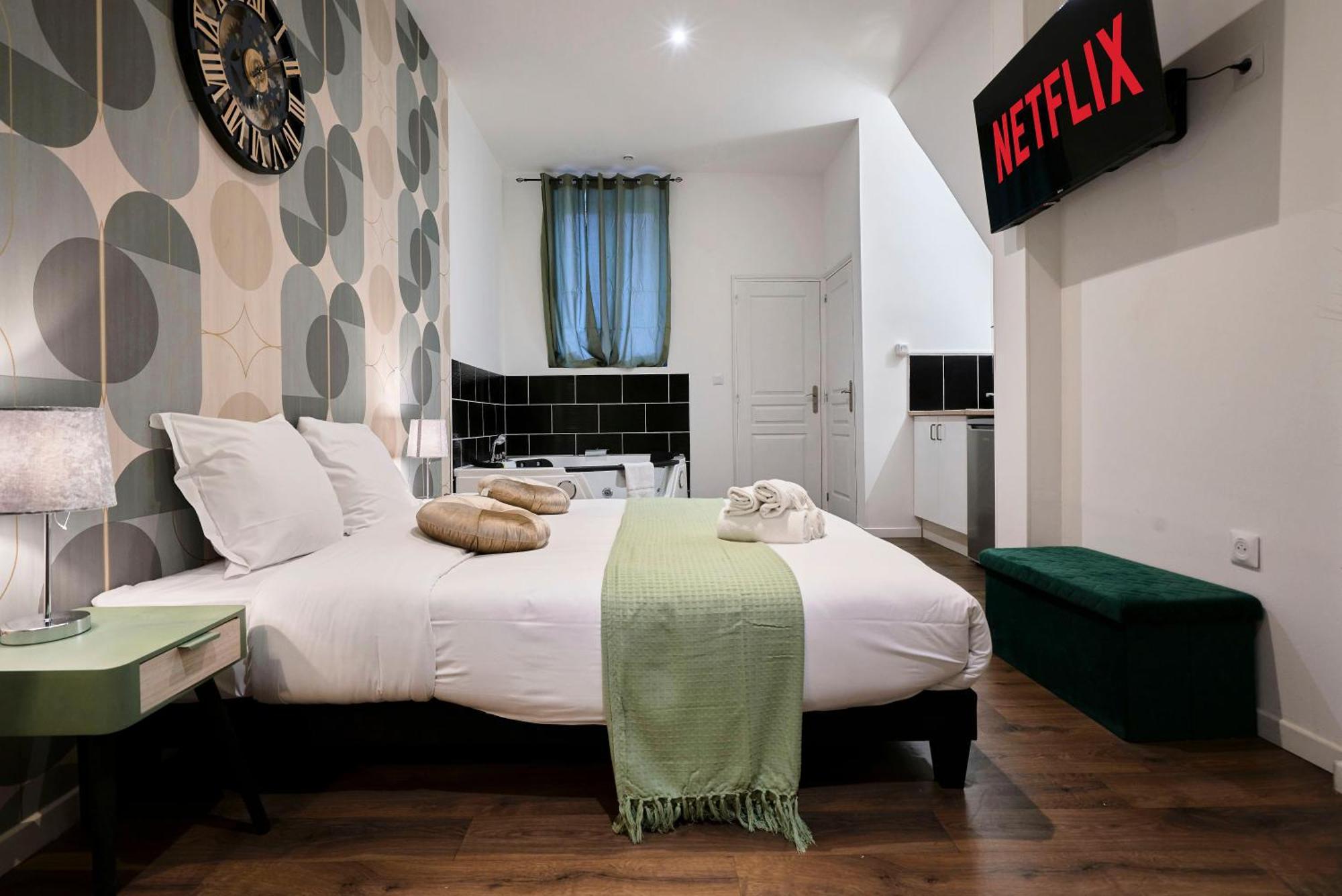 Ng Prestige - Miln 1 - Balneo - Wifi & Netflix Apartment รูแบ ภายนอก รูปภาพ